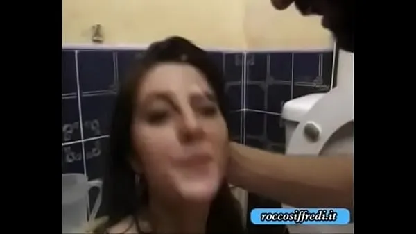 HD Spit In Her face κορυφαία βίντεο