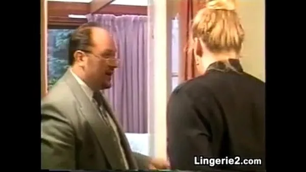 HD Blonde Woman Being Spanked By The Boss κορυφαία βίντεο