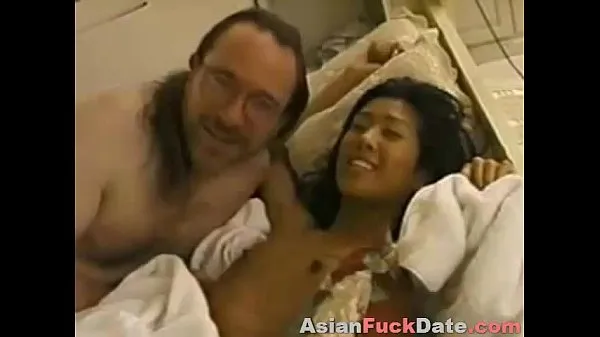 HD Nasty Filipino whore κορυφαία βίντεο