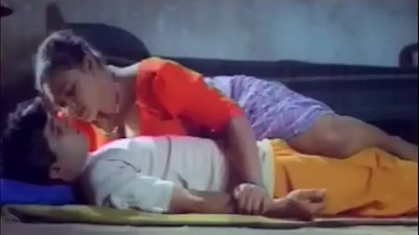 HD Shakeela in House Seduction on Bed top Videos