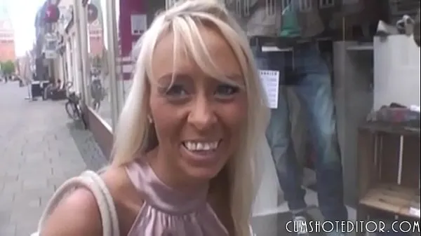 Video HD Hot German Blonde Amateur Sex In A Public Toilet POV hàng đầu