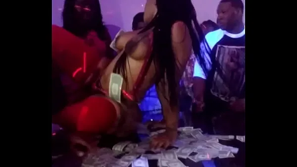 HD-Ms Bunz XXX At QSL Club Halloween Stripper Party in North Phila,Pa 10/31/15 Par5 topvideo's