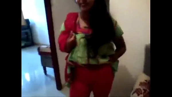 HD Indian girl showing her pussy najboljši videoposnetki