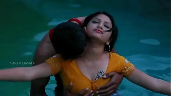 HD Hot Mamatha romance with boy friend in swimming pool-1 top Videos