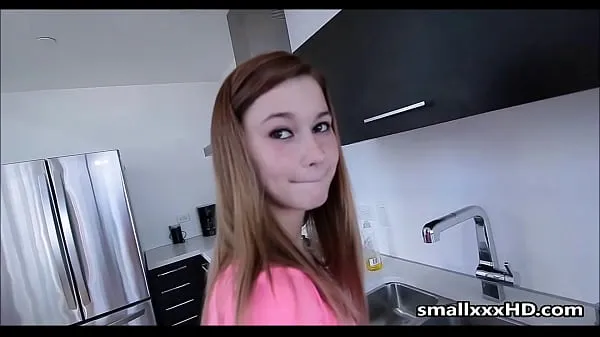 Video HD Skinny Teen Fucks Boyfriend in Kitchen hàng đầu