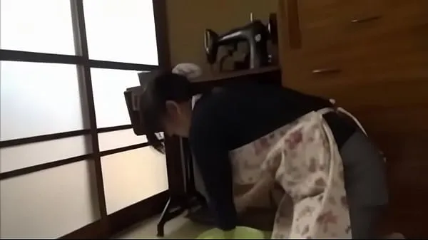 HD Japanese old man and not his daughter in law the nurse nejlepší videa