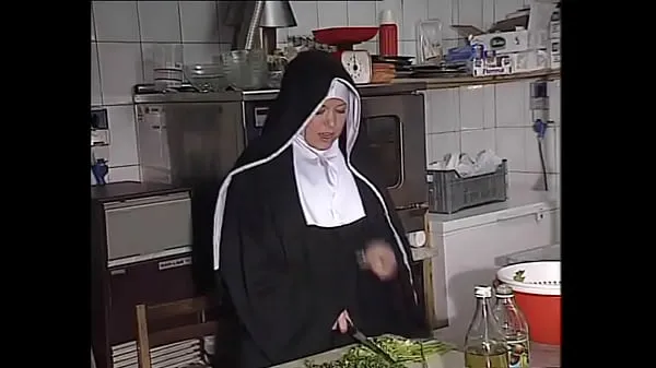 HD German Nun Assfucked In Kitchen nejlepší videa