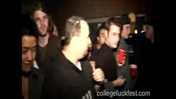 HD Tristan Kingsley At College Party topp videoer
