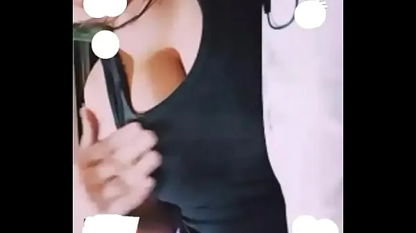 HD Venezuelan showing her huge tits top videoer