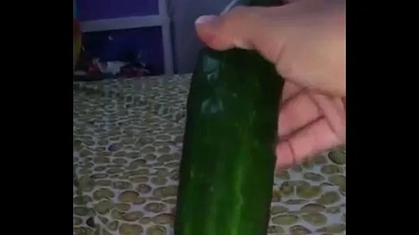 HD masturbating with cucumber Video teratas