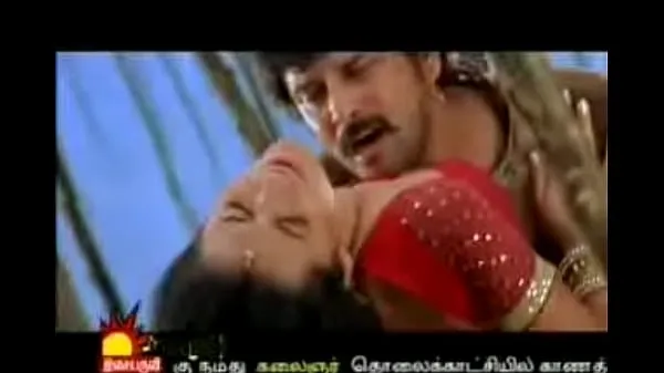 HD Trish hot with Vikram Bheema أعلى مقاطع الفيديو