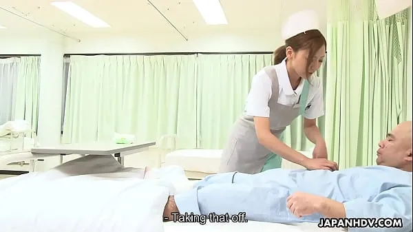 HD Nurse that will revive him with a cock suck Video teratas