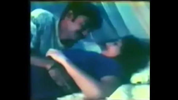 HD tamil acress babilona boobs sqeezing शीर्ष वीडियो