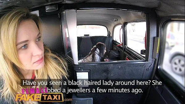 HD Female Fake Taxi Pretty brunette has 1st lesbian orgasm with strap-on cock legnépszerűbb videók