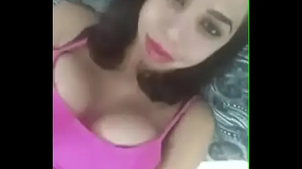 HD-Wow watch this latina twerk her perfect big booty topvideo's