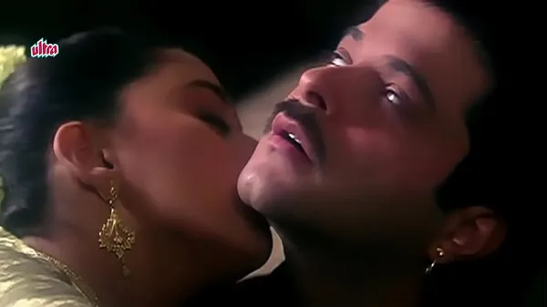 HD Anil-Kapoor-Madhuri-Kissing-Beta---Romtic scene topp videoer