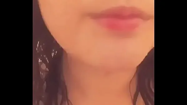 HD Desi Busty babe Shivangi in Shower nejlepší videa
