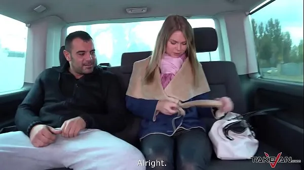 HD-Blonde doesnt understand stranger in van and come inside where fucked hard bästa videor