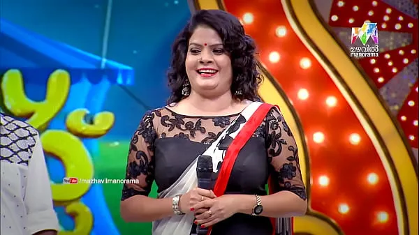 HD Subi Suresh die heißeste Comedy-Schauspielerin Top-Videos