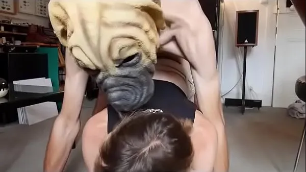 HD Dog rides on his mistress to fuck her Video teratas