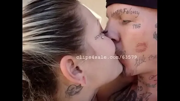 HD SV Kissing Video 3 najlepšie videá