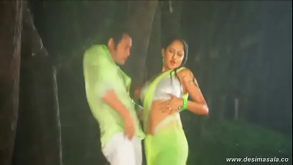 HD desimasala.co - Beautiful actress hot wet rain song from bengali movie top Videos