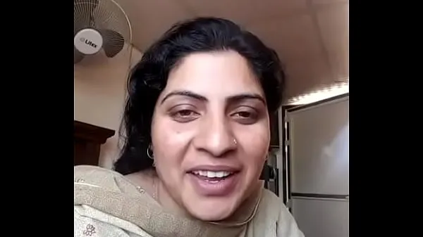 HD-pakistani aunty sex topvideo's