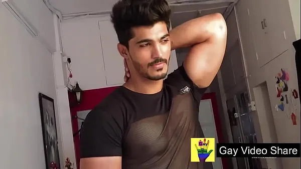 HD-INDIAN HOT MALE topvideo's