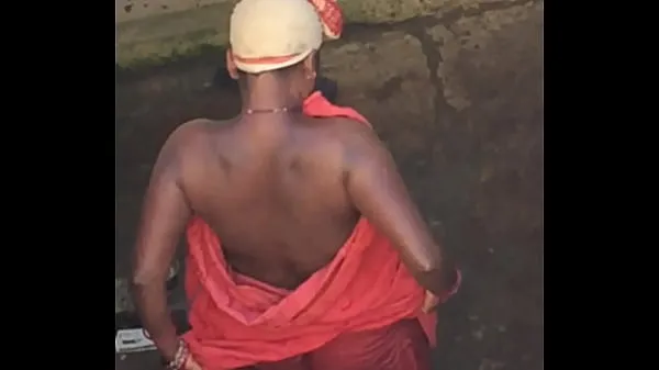 HD Desi village horny bhabhi boobs caught by hidden cam PART 2 melhores vídeos