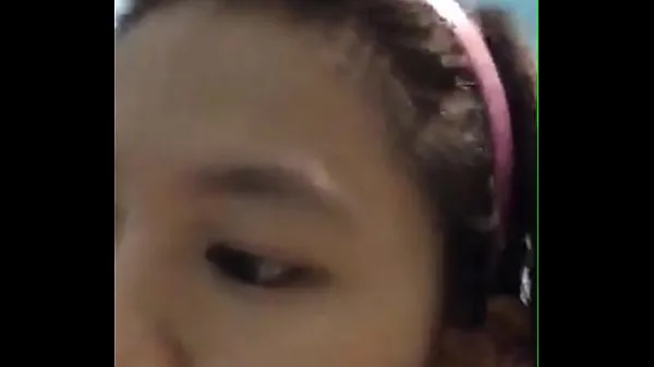 HD-Indonesian girl bath on webcam part 2 topvideo's