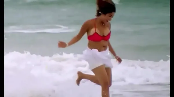 HD Kiran rathod bouncing boob slip from bikini top Videos