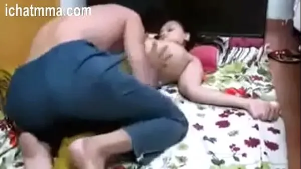 HD Desi couple chaud Suhaag Raat baise avec toutes les lumières allumées dans la chambre Full Indian Sex meilleures vidéos