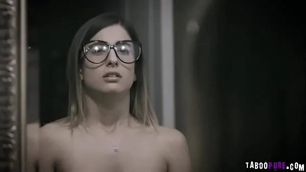 HD Kristen Scott's first double penetration is brilliant शीर्ष वीडियो