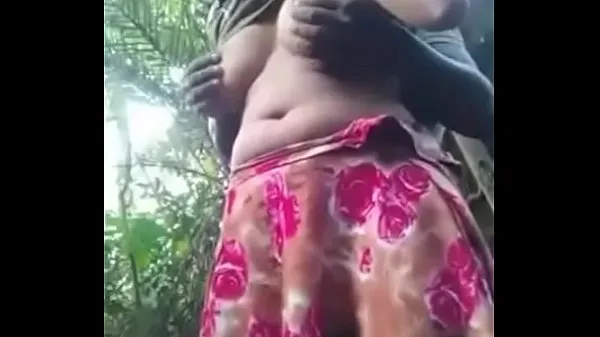 HD Indian jungle sex najboljši videoposnetki