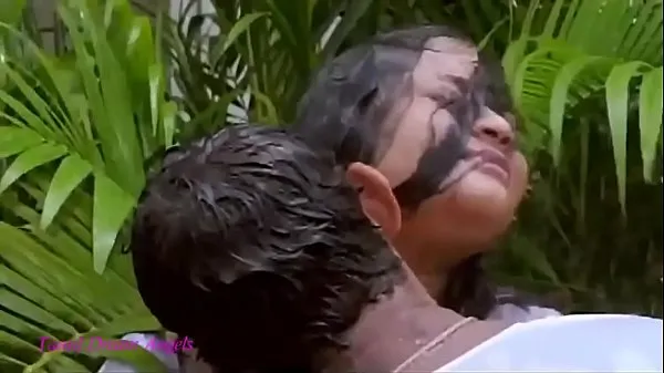 HD Aunty affair with young boy top Videos