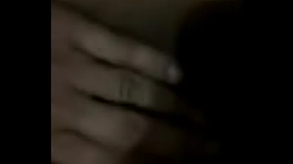 HD Fingering her self befor going to bed Video teratas