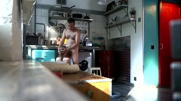 HD Czech teen Perfect blowjob in the kitchen, Hidden spy cam κορυφαία βίντεο