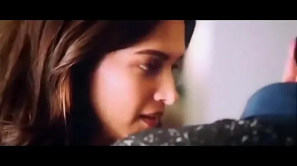 HD-Bollywood Deepika Padukone movies most tempting romantic Kissing Video which must be watched now do watch this Video bästa videor