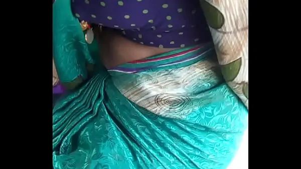 HD-hot Telugu aunty showing boob's in auto bästa videor