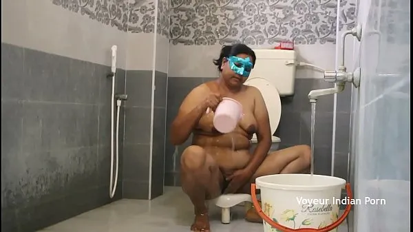 HD Big Boob Aunty In Shower najboljši videoposnetki