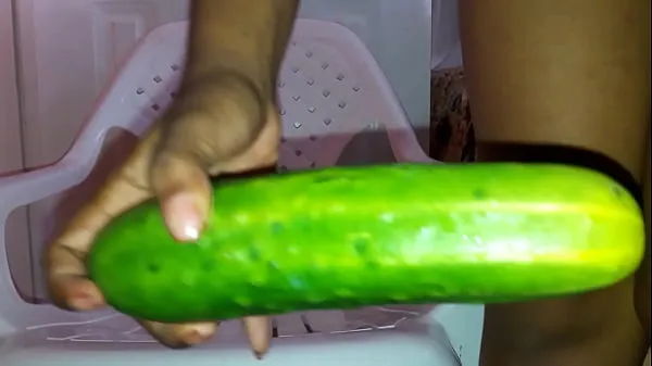HD Mel and his cucumber top Videos