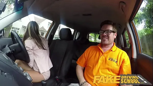 HD-Fake Driving School Hot and lonely blonde Russian fucked to orgasm in car bästa videor