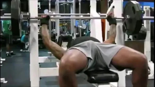 HD Fitness: men display their during exercise najboljši videoposnetki
