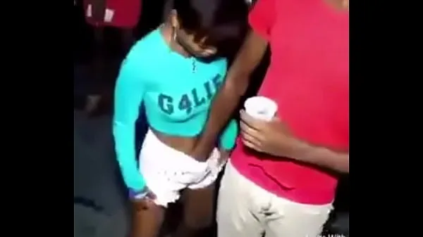 HD Girl groped at party Video teratas