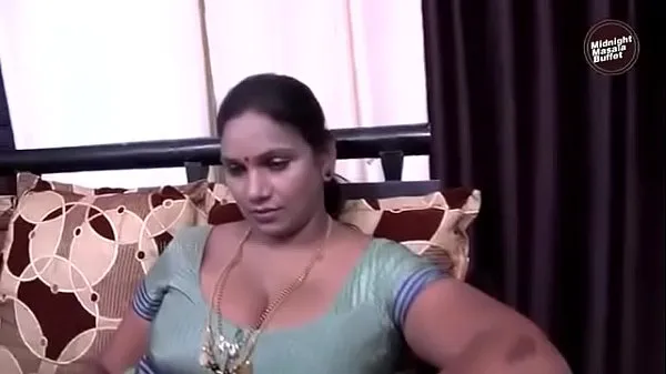 HD Desi Aunty Romance with cable boy Video teratas