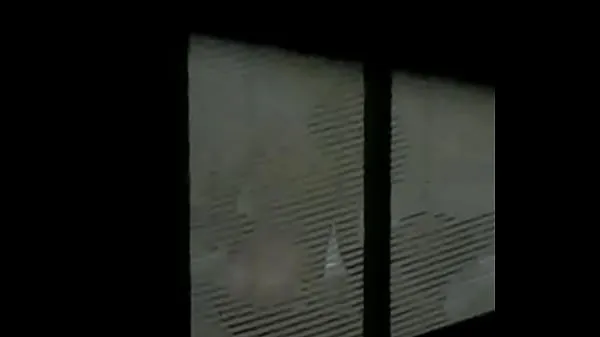 HD Neighbor getting in with an open window 2 Video teratas