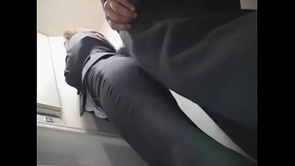 HD Squatting in the elevator top Videos