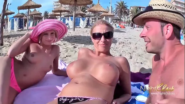 HD German sex vacationer fucks everything in front of the camera Video teratas
