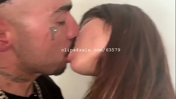 HD Couple X Making Out κορυφαία βίντεο