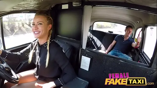 HD Female Fake Taxi Horny blonde driver Cherry Kiss recognises studs cock najboljši videoposnetki